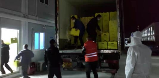 驰援！中国建材集团首批援助蔬菜抵达上海方舱建设现场！
